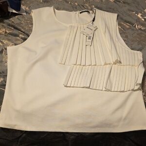 Elegant White Sleeveless Top